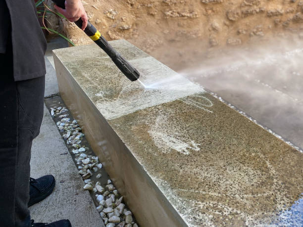 Best Concrete Pressure Washing  in Gulfport, FL