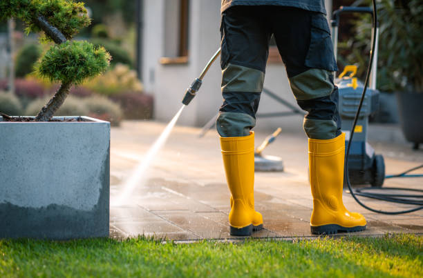 Pressure Washing Services for Businesses in Gulfport, FL